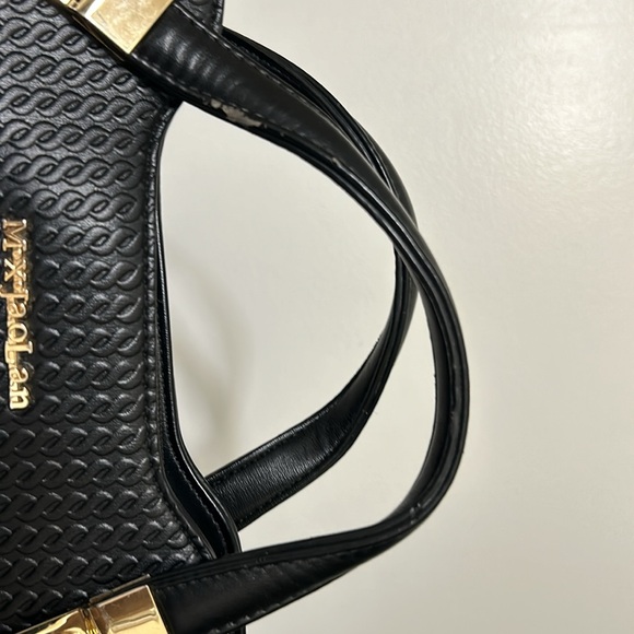 M X JaoLan | Black Purse textured surface - Picture 9 of 10